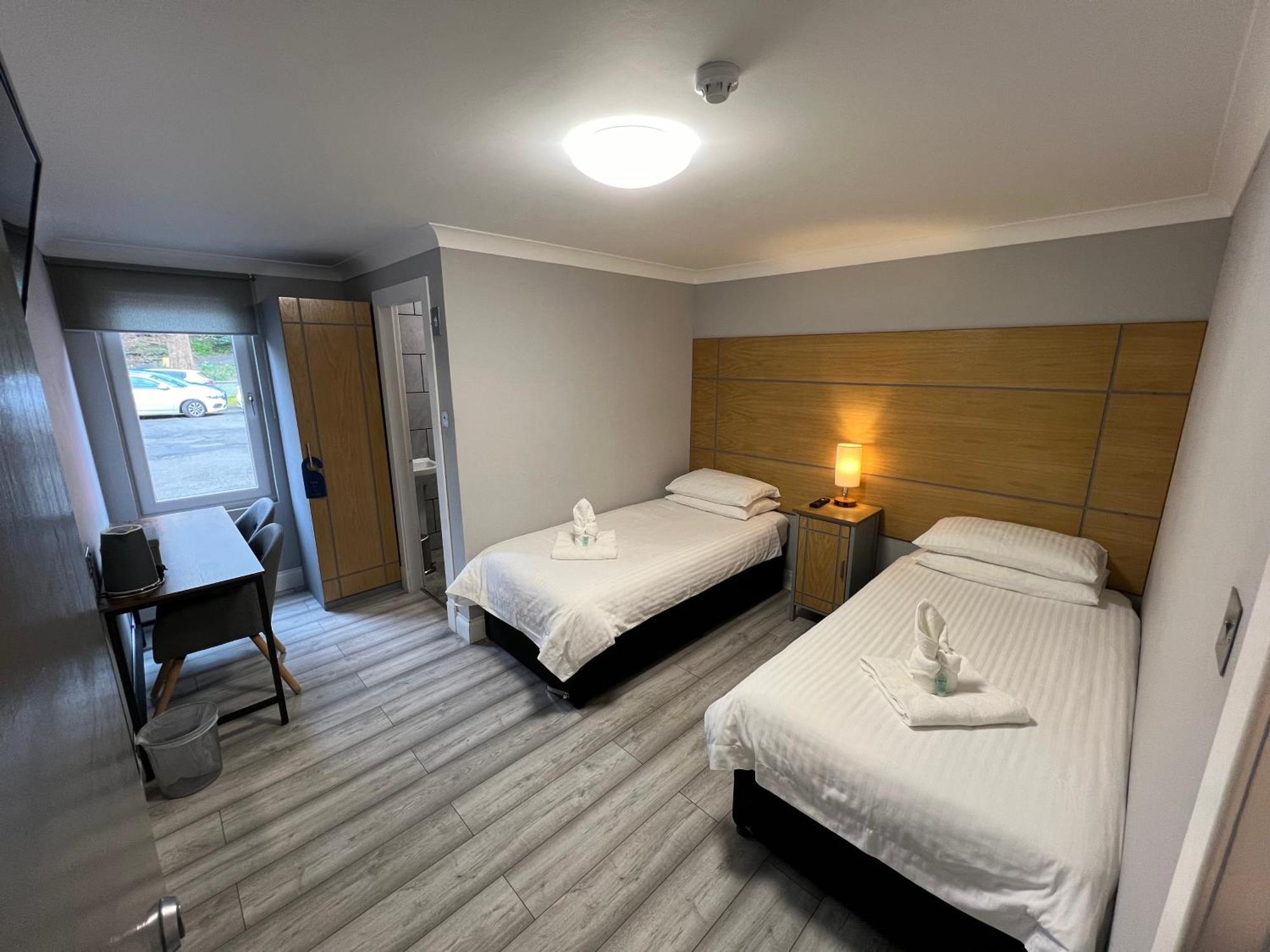 Auld Mill House Hotel Данфермлин Экстерьер фото