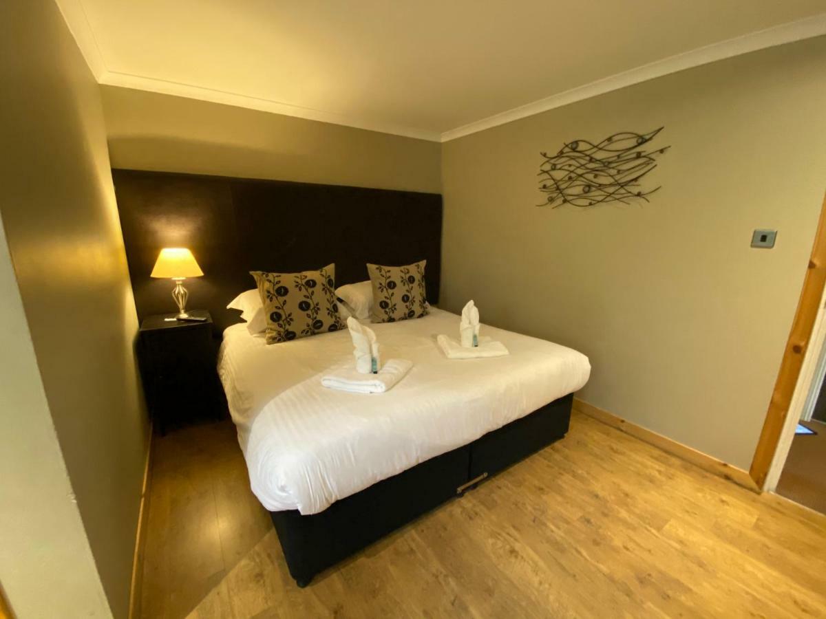 Auld Mill House Hotel Данфермлин Экстерьер фото