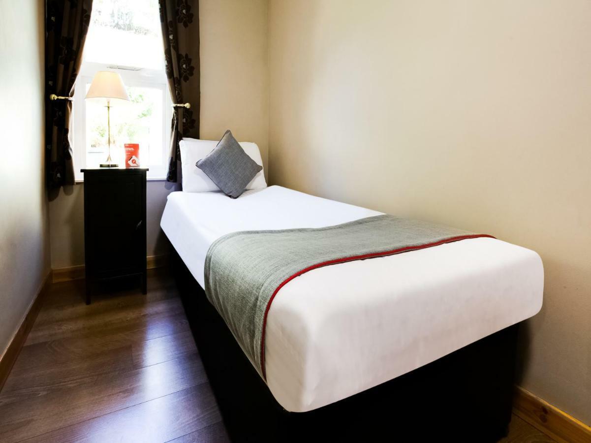 Auld Mill House Hotel Данфермлин Экстерьер фото
